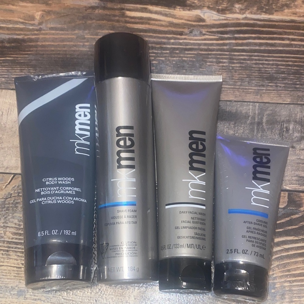 Mary Kay Men Grooming Set - Black and Silver